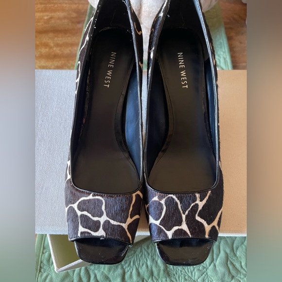 Nine West Mazzo Animal Print Peep Toe Heels - Picture 2 of 13